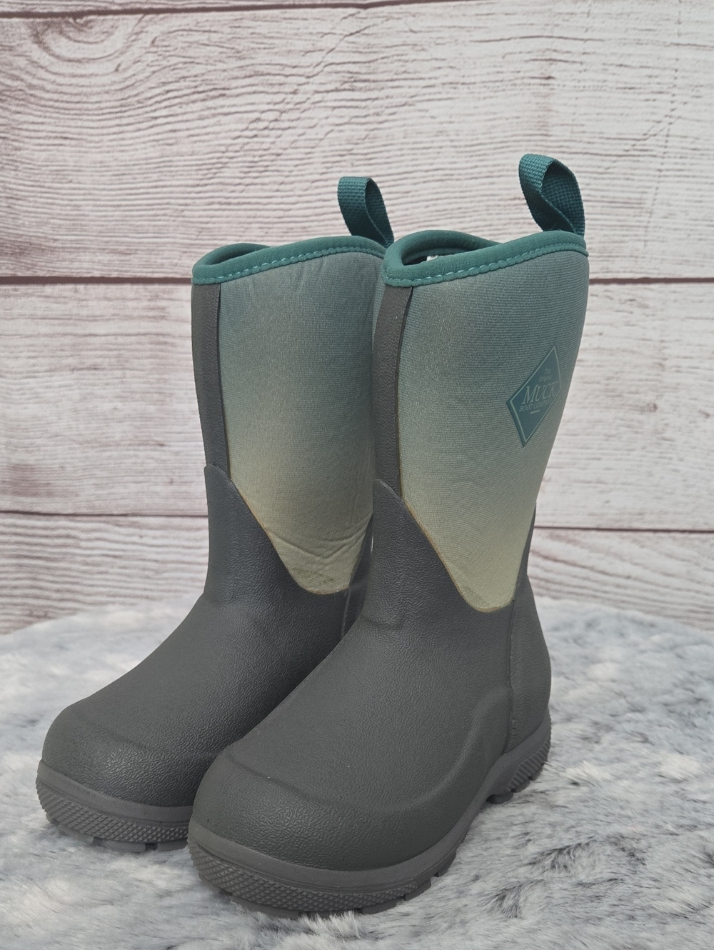 The Orginal Muck Boot Company Boots, Kids Size 9
